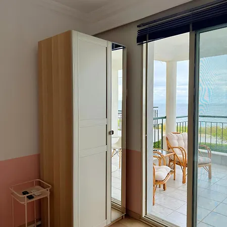Mini Apt. *